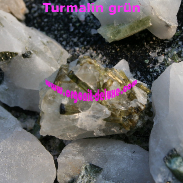 Turmalin gruen